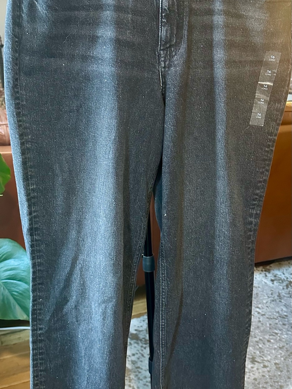 Edgely  Sparkle High Rise Straight Leg Women's Jeans in Black with Crystals